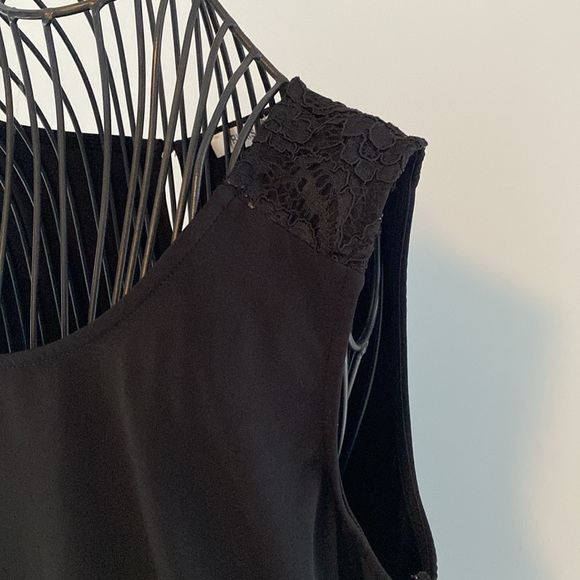 Black dressy tank top - Picture 2 of 3